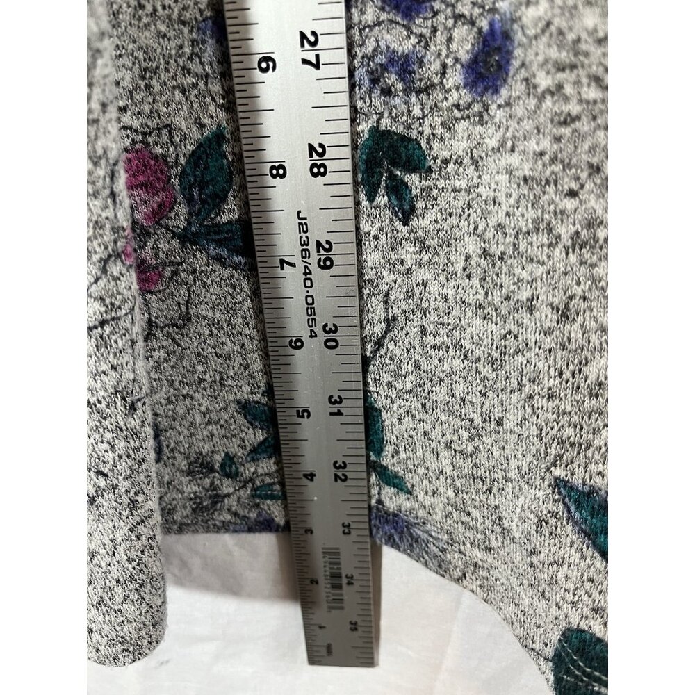 Lane Bryant Women’s 18/20 Gray Floral Long Sleeve Long Length Blouse - Picture 8 of 9